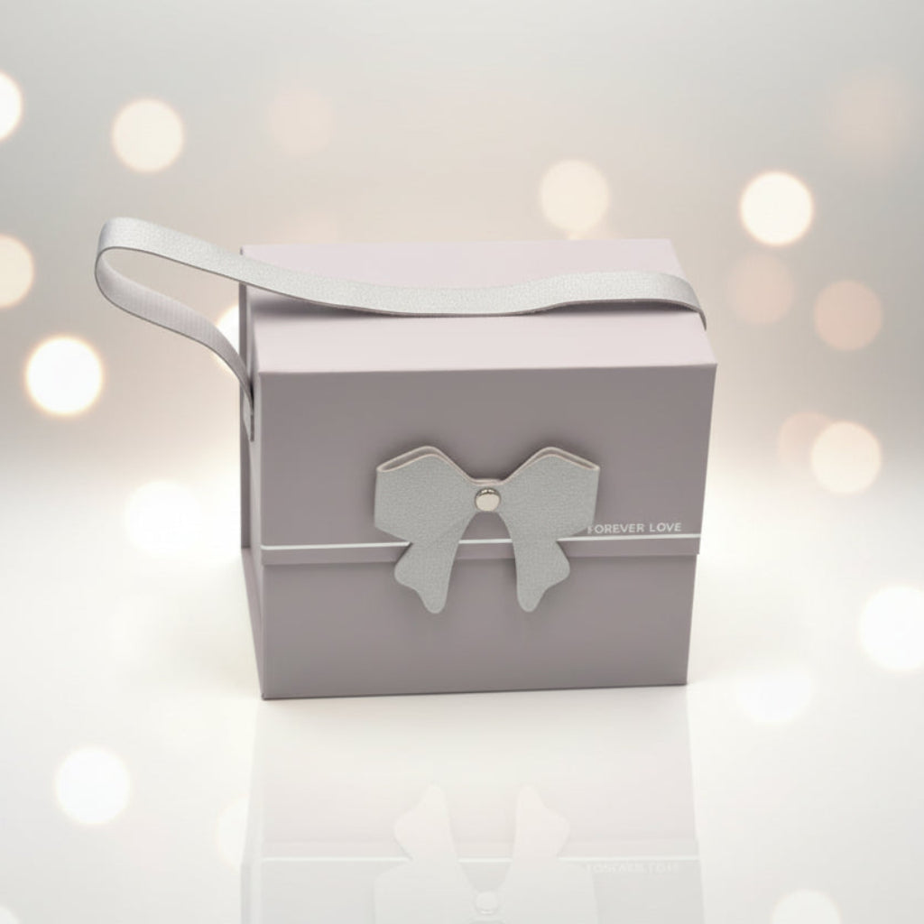 Stylish Luxury Gift Box ( Size 14 x 12.5 x 7.5 CM )