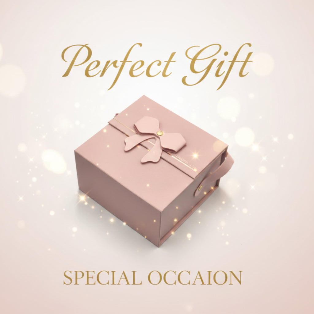 Stylish Luxury Gift Box ( Size 14 x 12.5 x 7.5 CM )