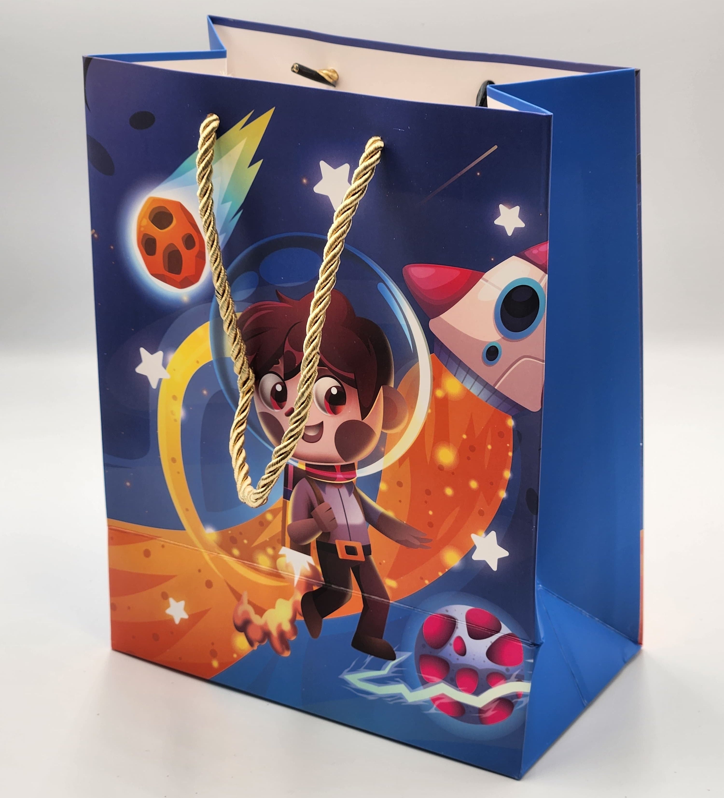 Gift Bag For Birthday Party Gift Packing Bag ( Size Small 18*23*10 cm )