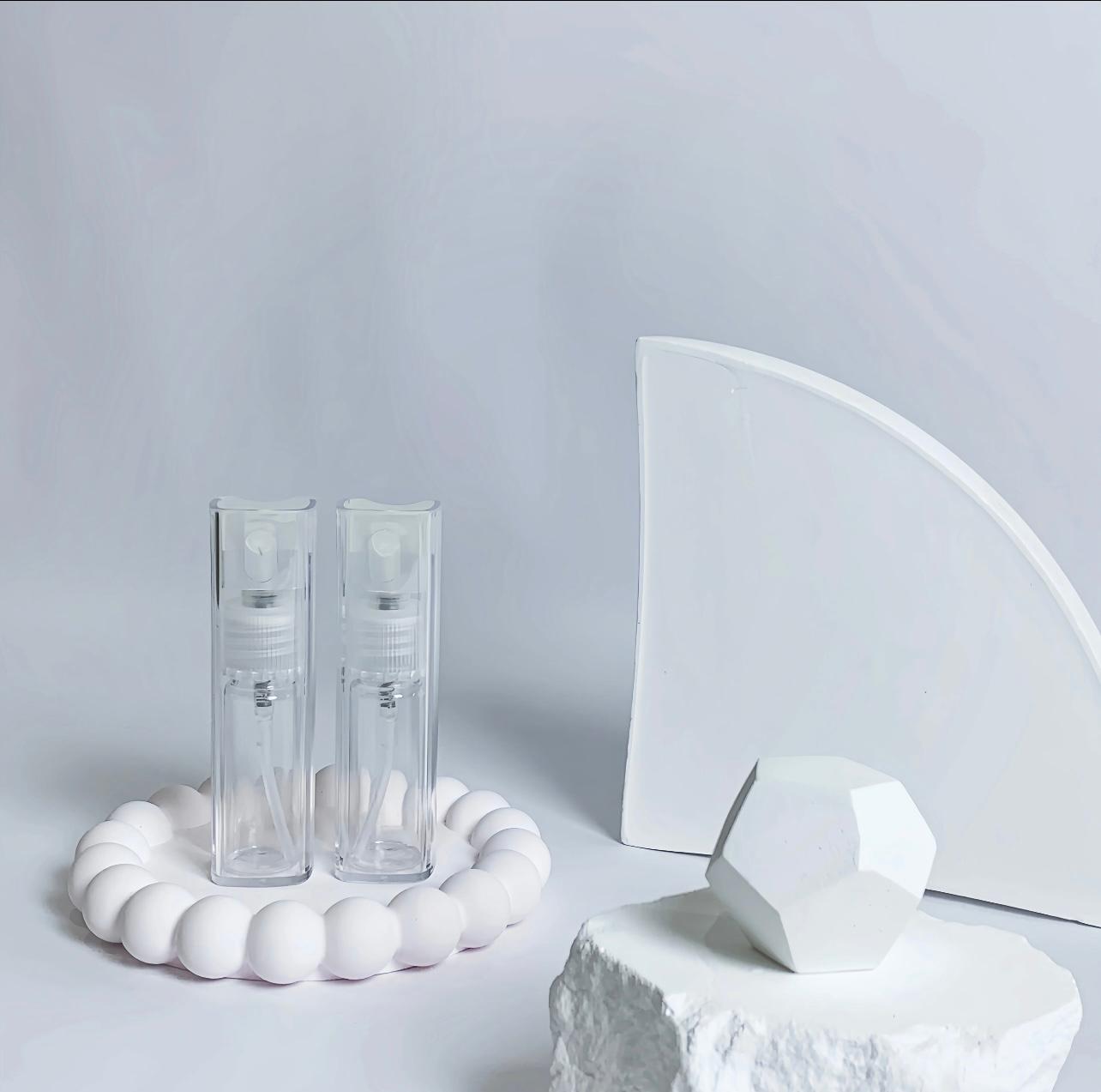 مجموعة زجاجات رذاذ صغيرة مكونة من قطعتين - بخاخ عطر للسفر قابل لإعادة الملء