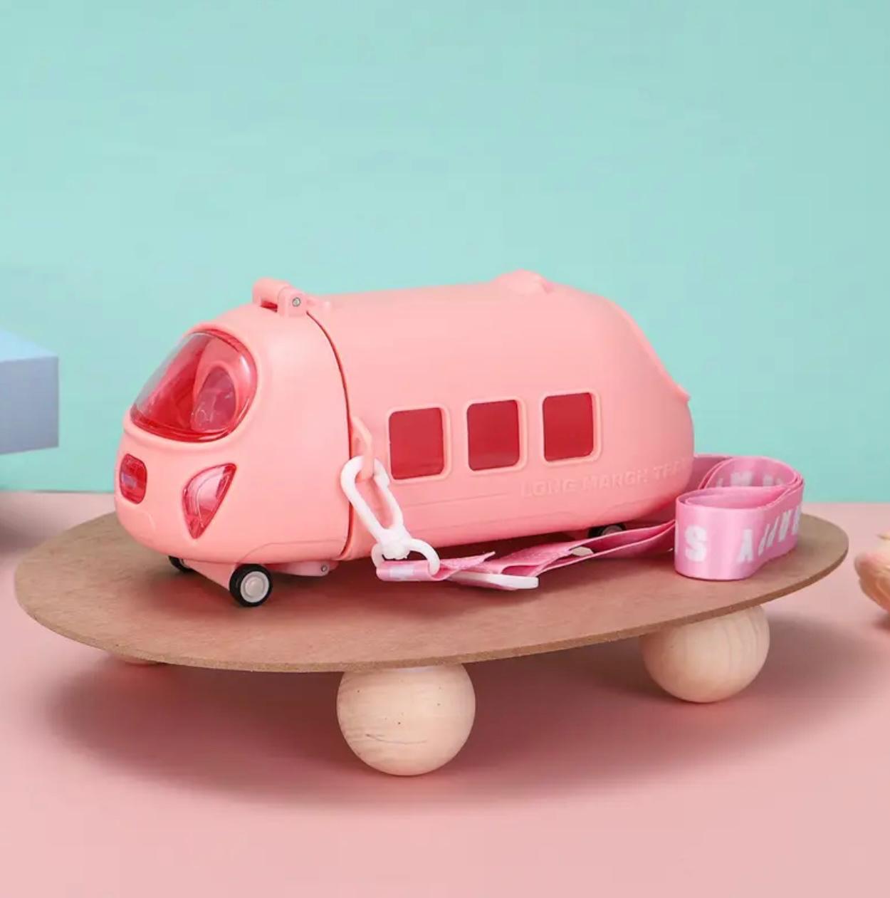 زجاجة مياه بلاستيكية على شكل قطار – كوب للسفر والخارج