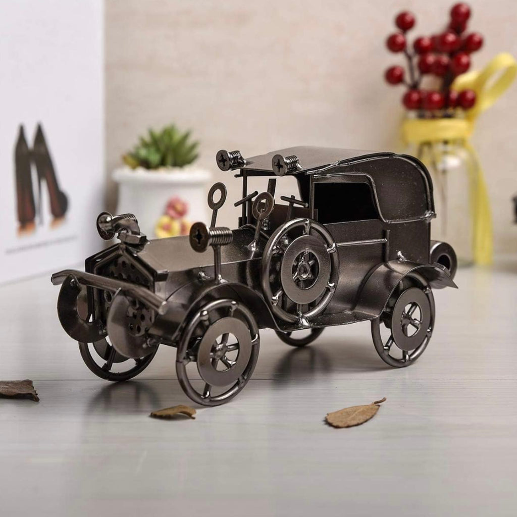 Vintage Car Iron Sculpture – Classic Metal Wall Art & Dashboard Ornament