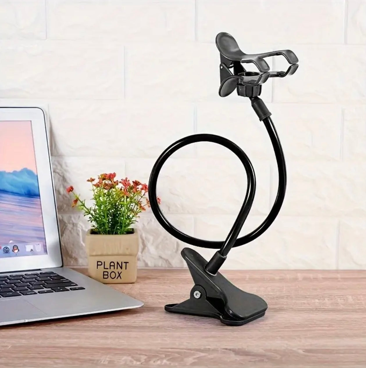 Versatile Adjustable Phone Holder – Flexible Clip-On Stand