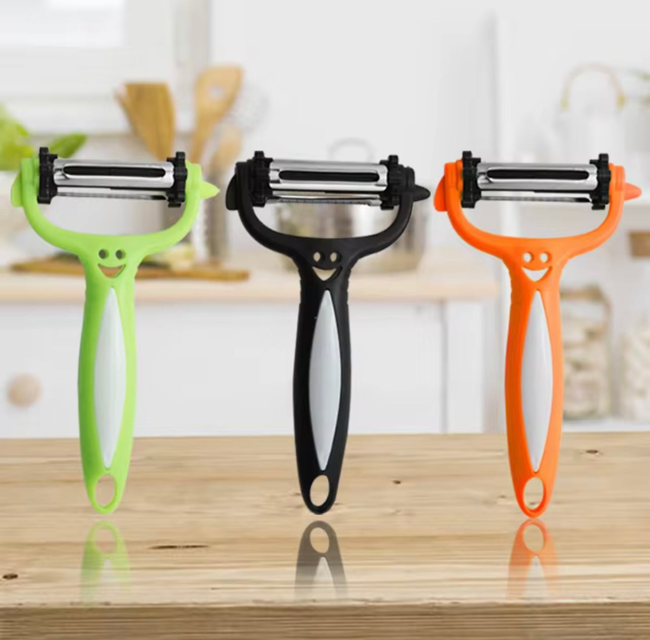 مقشرة دوارة من الفولاذ المقاوم للصدأ 3 في 1 - أصبح التقشير والتقطيع والتقطيع سهلاً