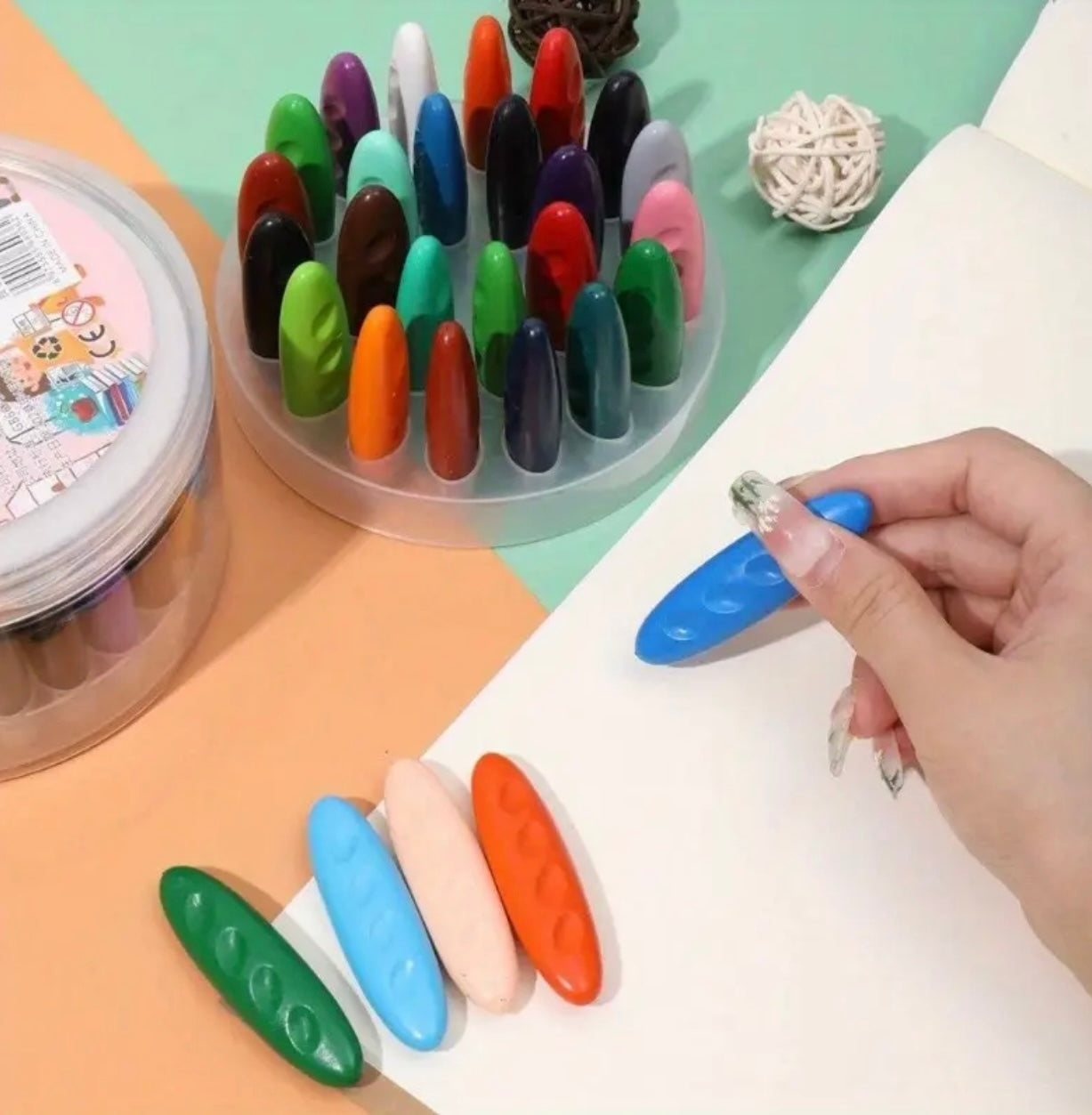 36-Color Peanut-Shaped Crayon Set, Easy-Grip, Multi-Colored for Drawing and Doodling, Ideal for Beginners and Teenagers
