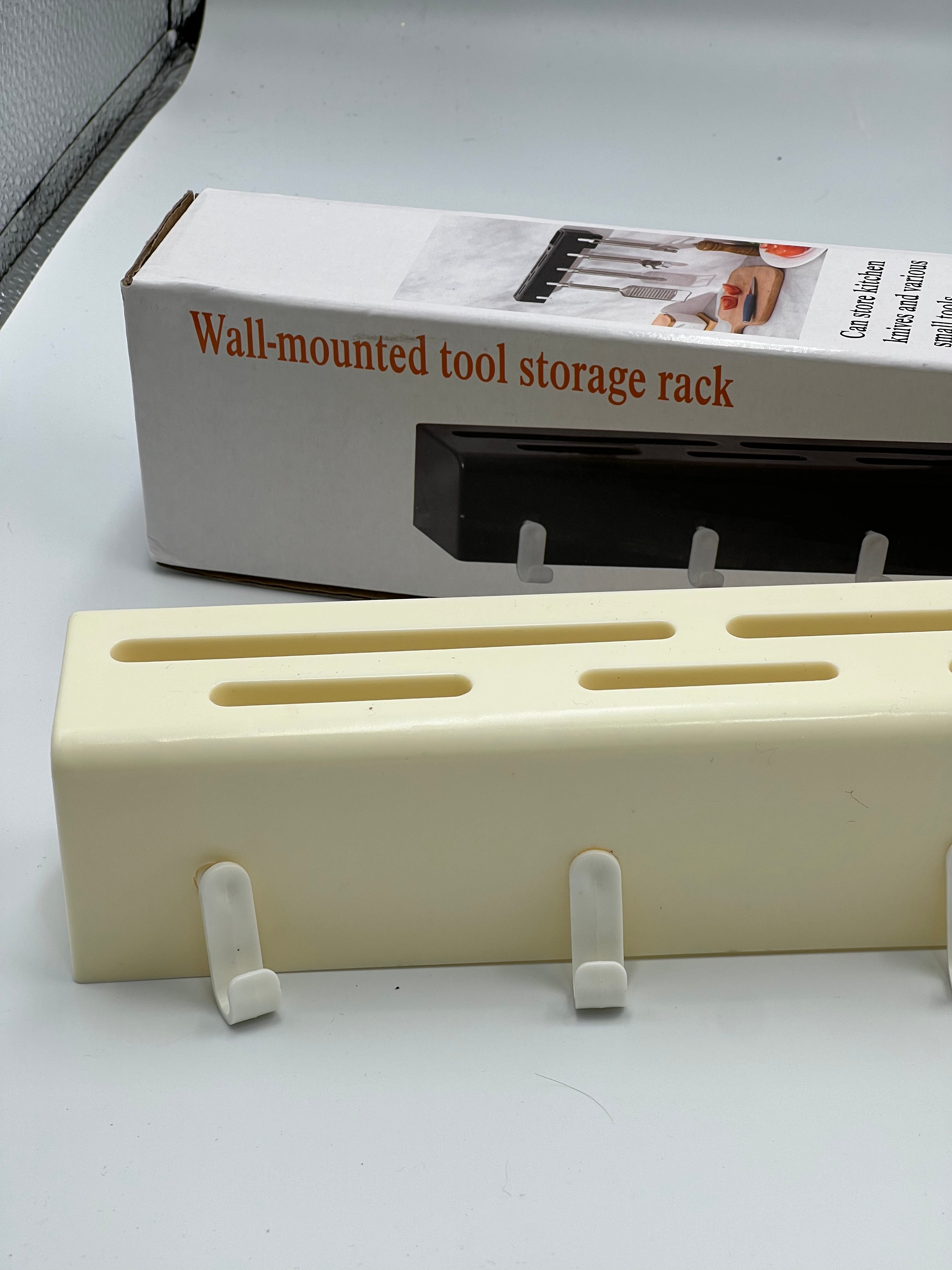 رف تخزين متعدد الخطافات مثبت على الحائط - منظم موفر للمساحة للمطبخ والحمام والمزيد