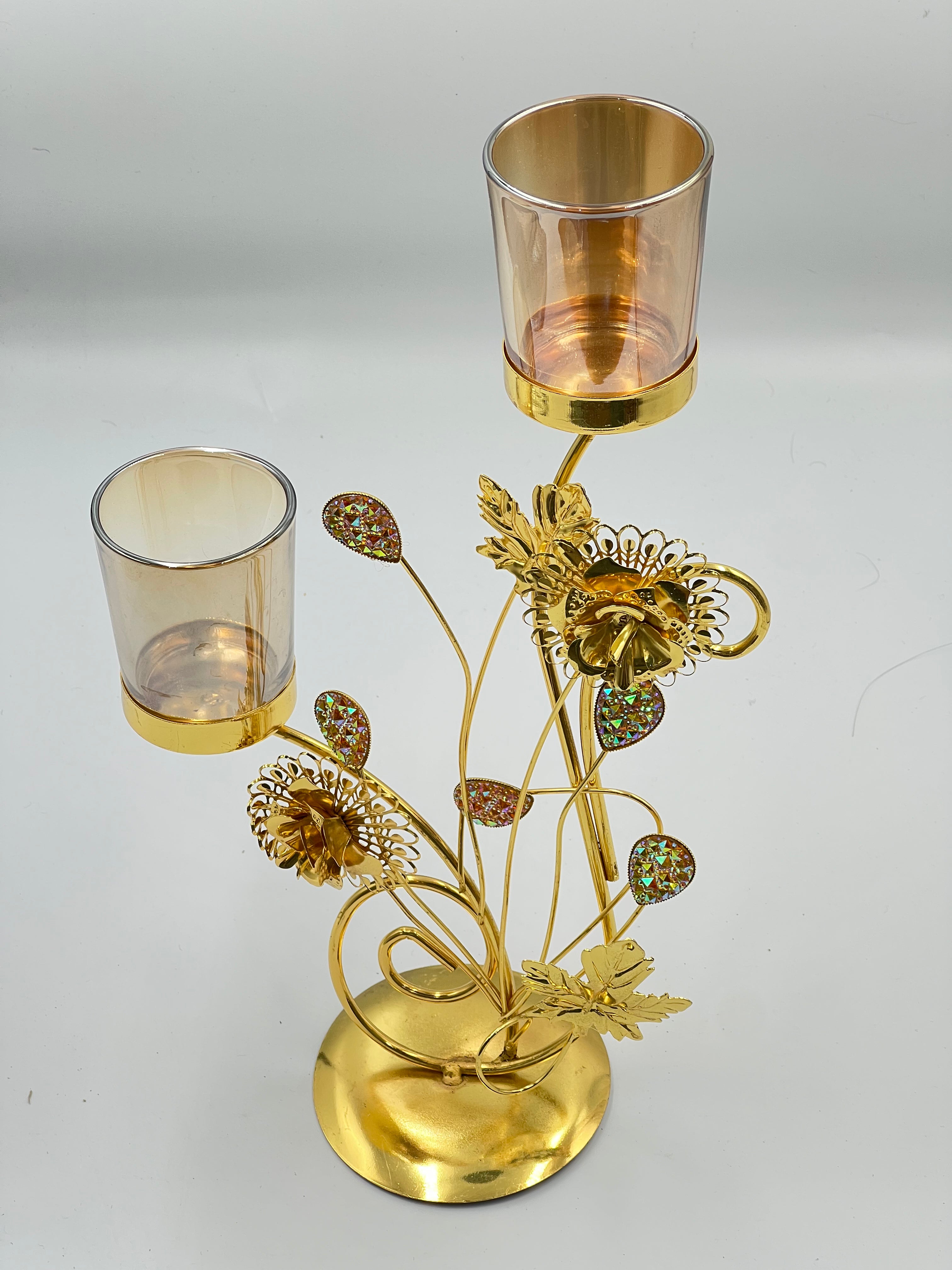 Elegant Golden Metal Candle Holder – Decorative Tabletop Stand