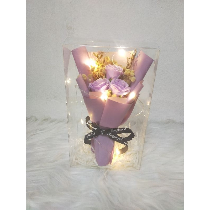 Elegant LED Rose Bouquet in Gift Box – Timeless Expression of Love