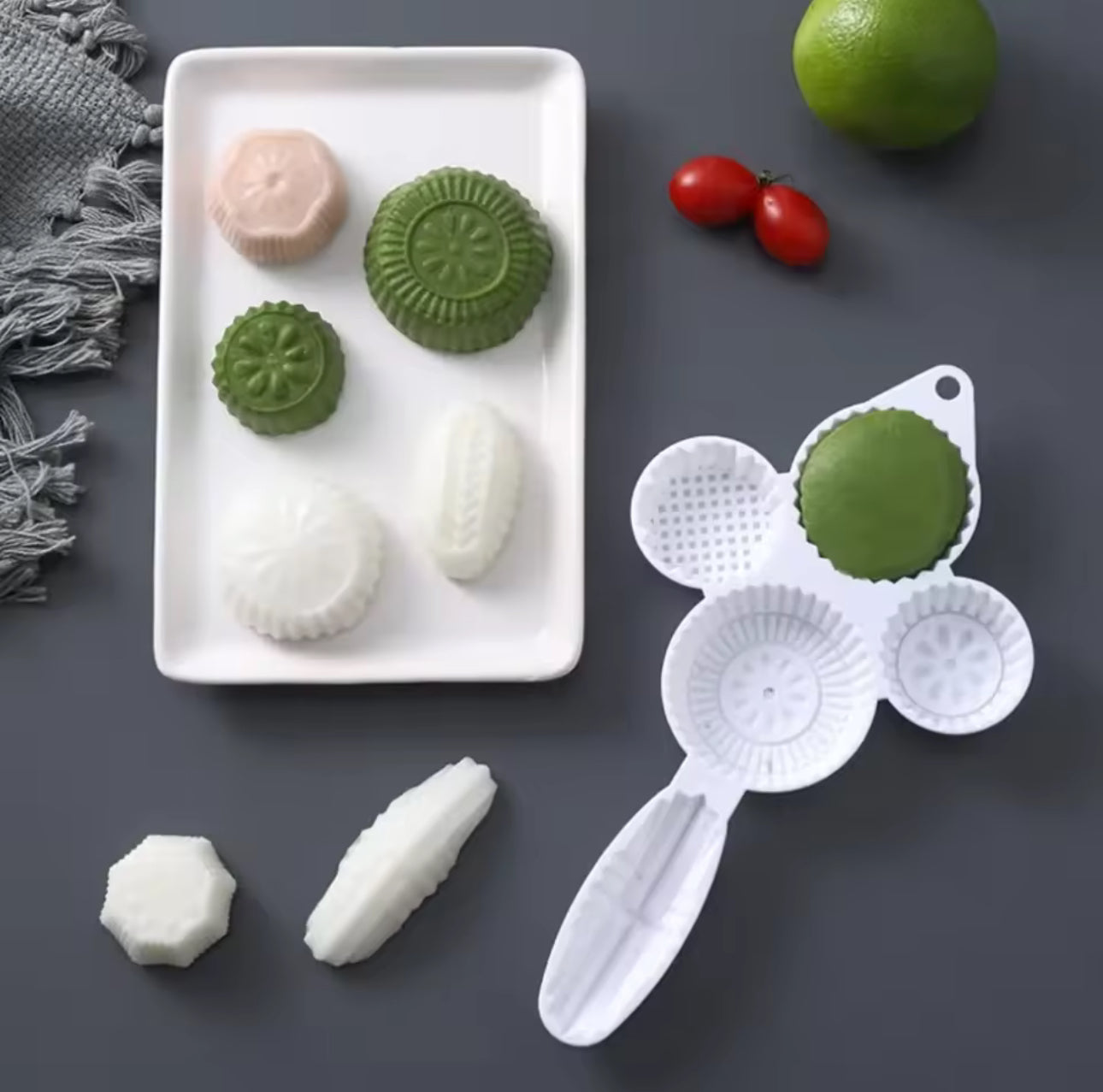 4-in-1 Mung Bean Cake & Mooncake Mold – Hand-Pressed Embossed Baking Tool