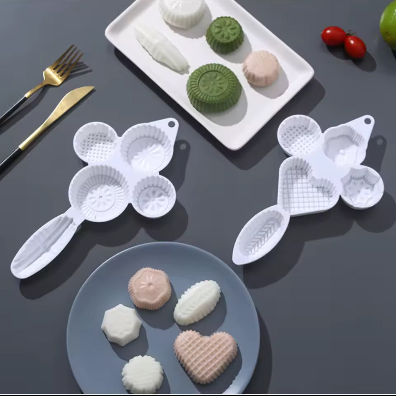 4-in-1 Mung Bean Cake & Mooncake Mold – Hand-Pressed Embossed Baking Tool