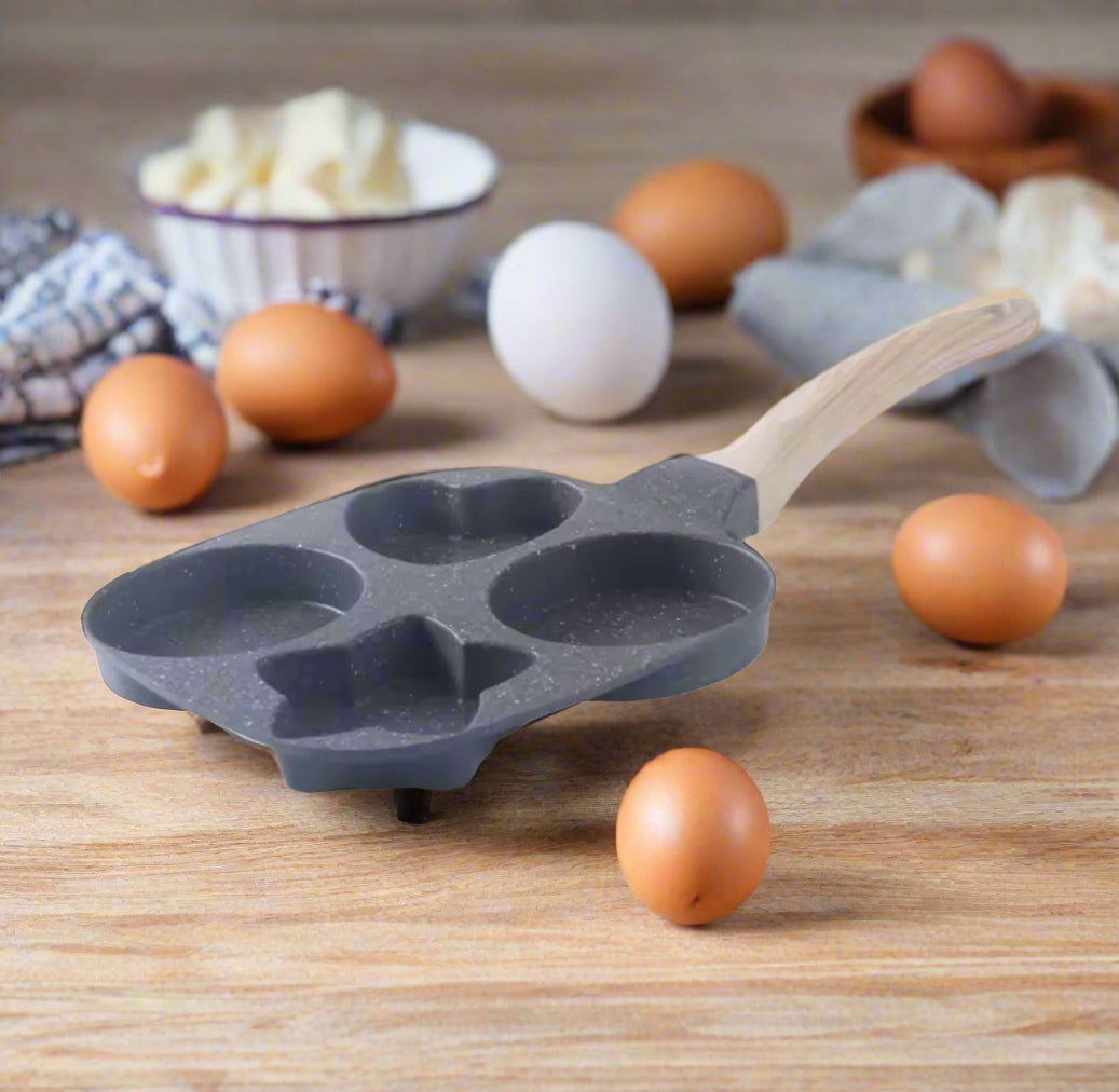 مقلاة غير لاصقة من الحديد الزهر مع 4 فتحات - مثالية للبيض والفطائر..