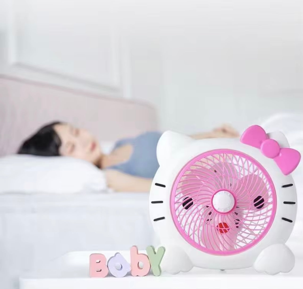 Cartoon Hello Kitty 3pin 220V Desk Cooler Fan Gear Plastic Box 7 Inch Portable Small Electric Table Fans