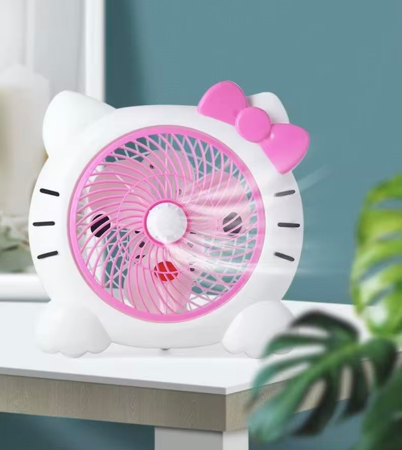Cartoon Hello Kitty 3pin 220V Desk Cooler Fan Gear Plastic Box 7 Inch Portable Small Electric Table Fans