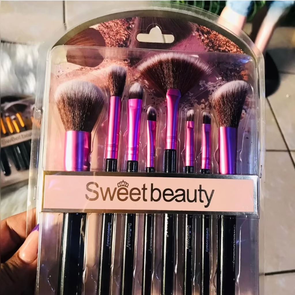 8-Piece Makeup Brush Set β Soft Brushes for Face & Eyes