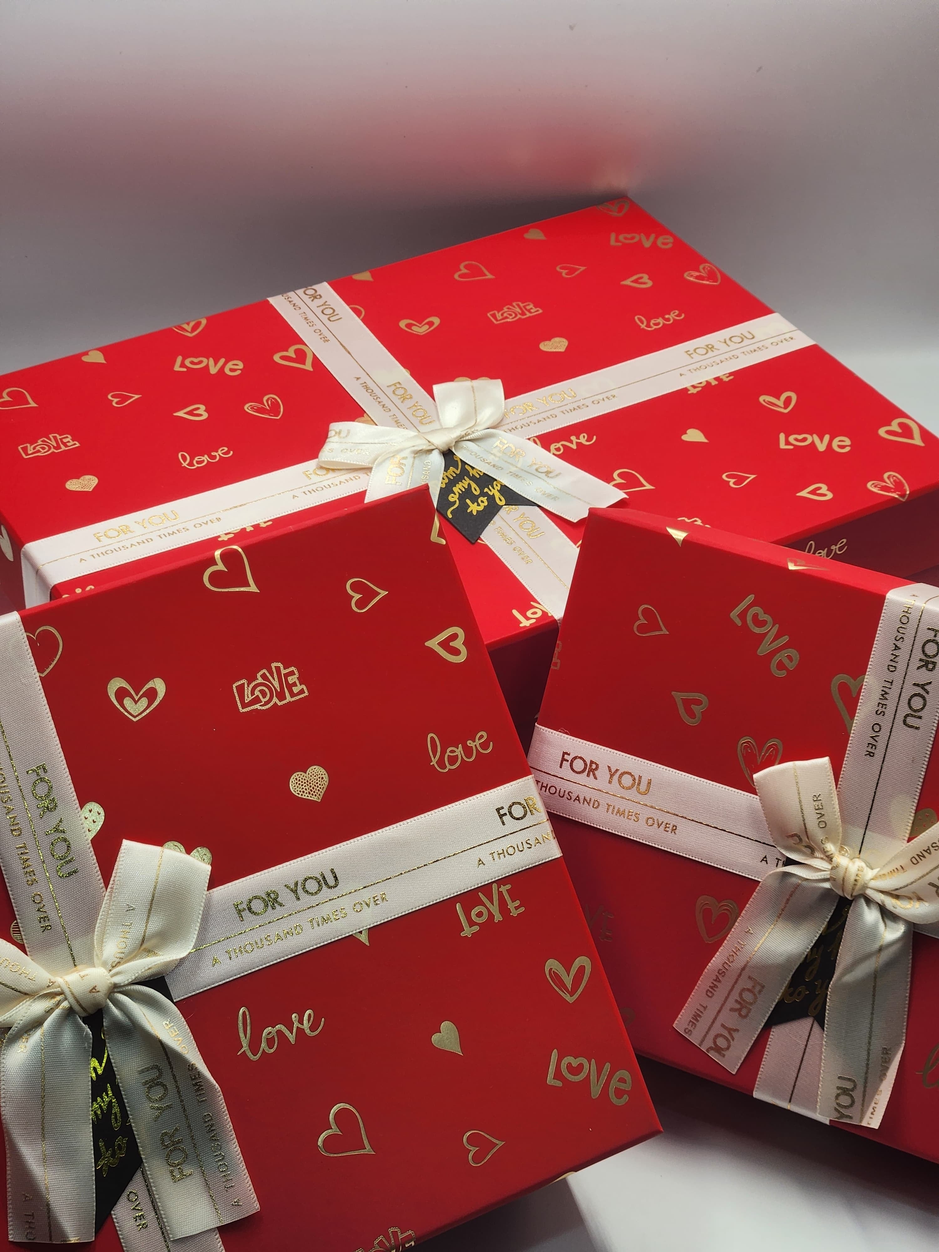Love patterns Gift box,Gift for Birthdays,Anniversary&weddings..