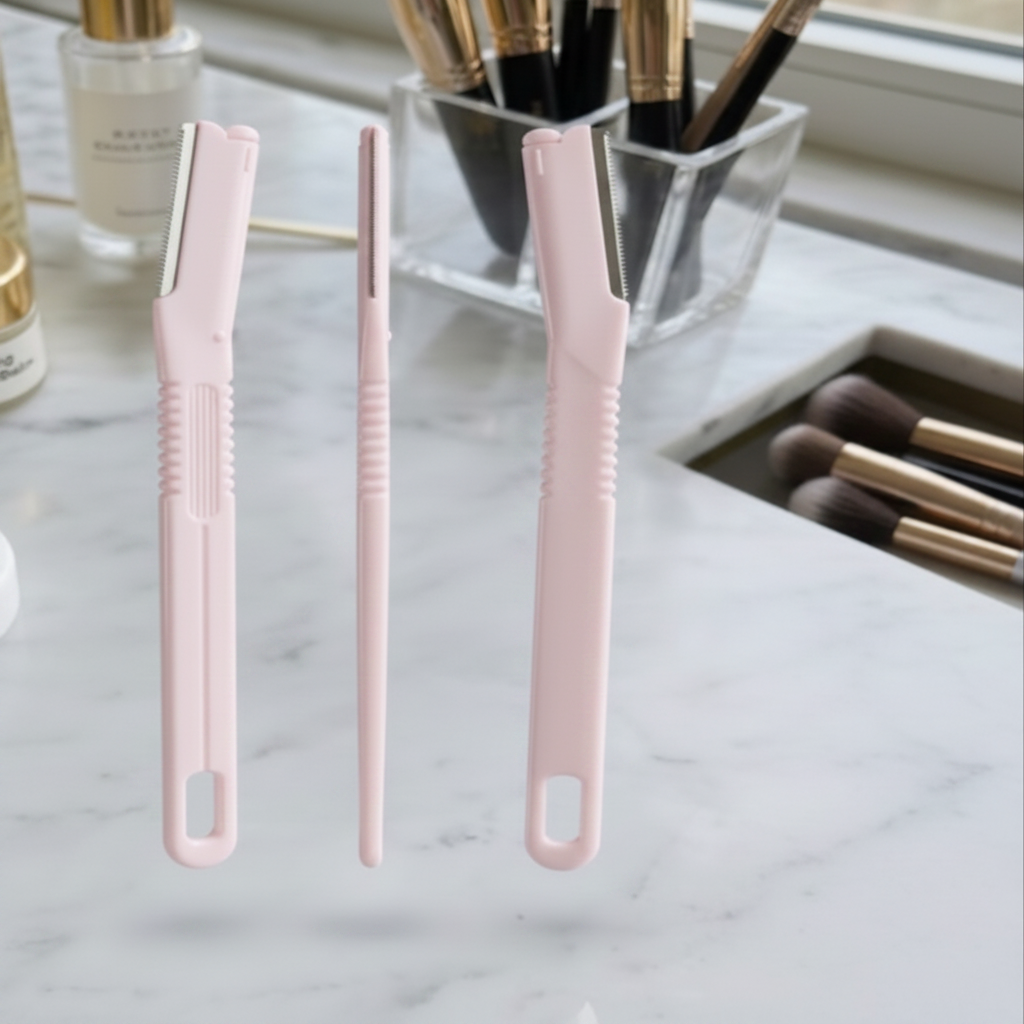 Eyebrow Razor & Dermaplaning Tool – Folding Facial Shaper for Gentle Exfoliation and Peach Fuzz Removal