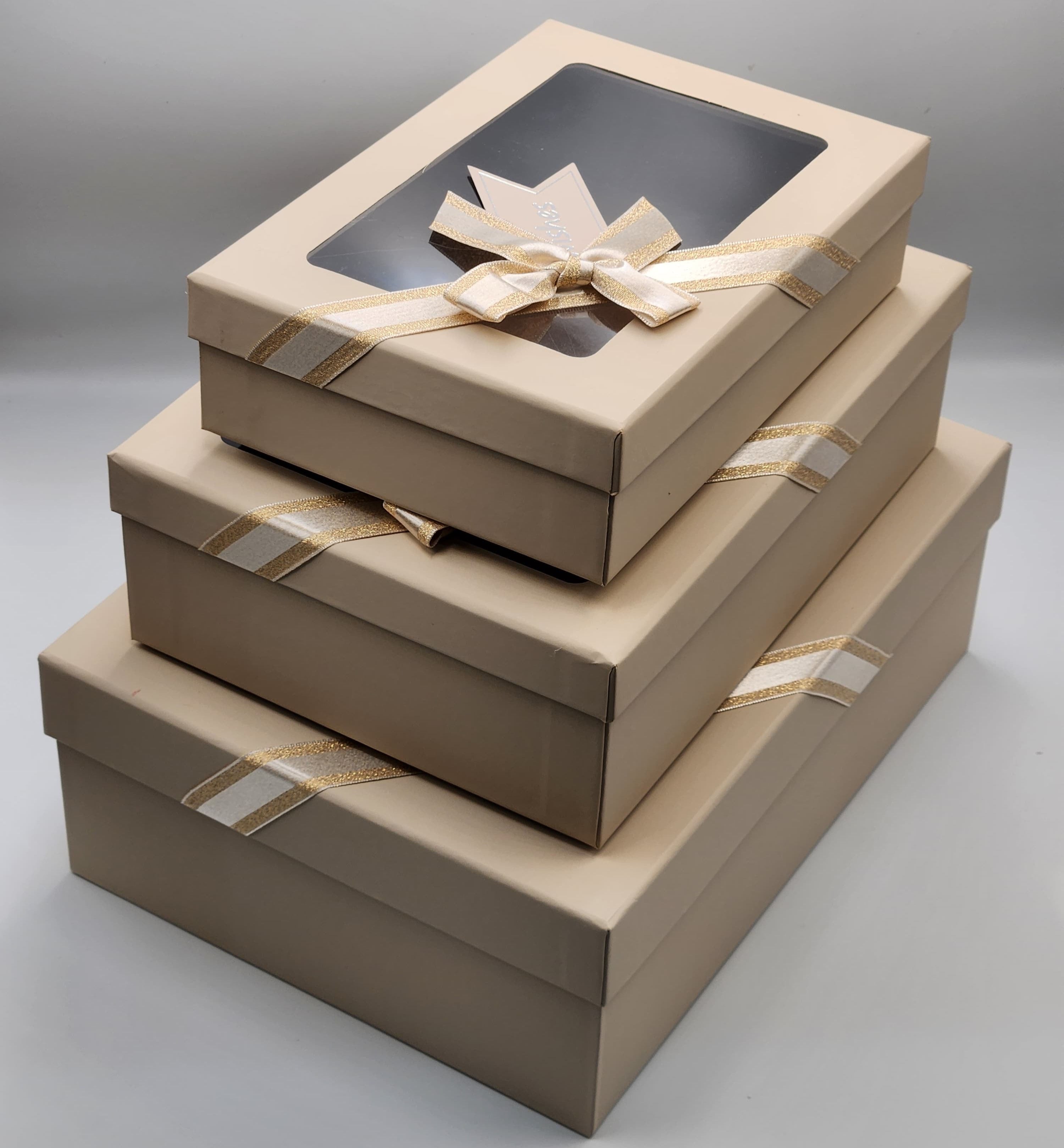 Elegant Colors Gift Box  – Stylish Luxury for Every Occasion