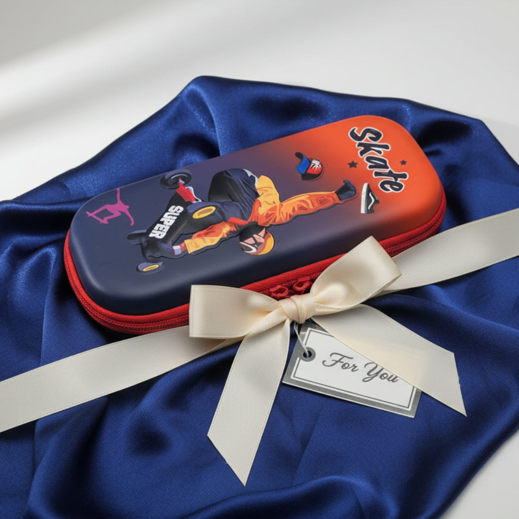 مقلمة ذات طابع تزلج – منظم قرطاسية ذو سعة كبيرة