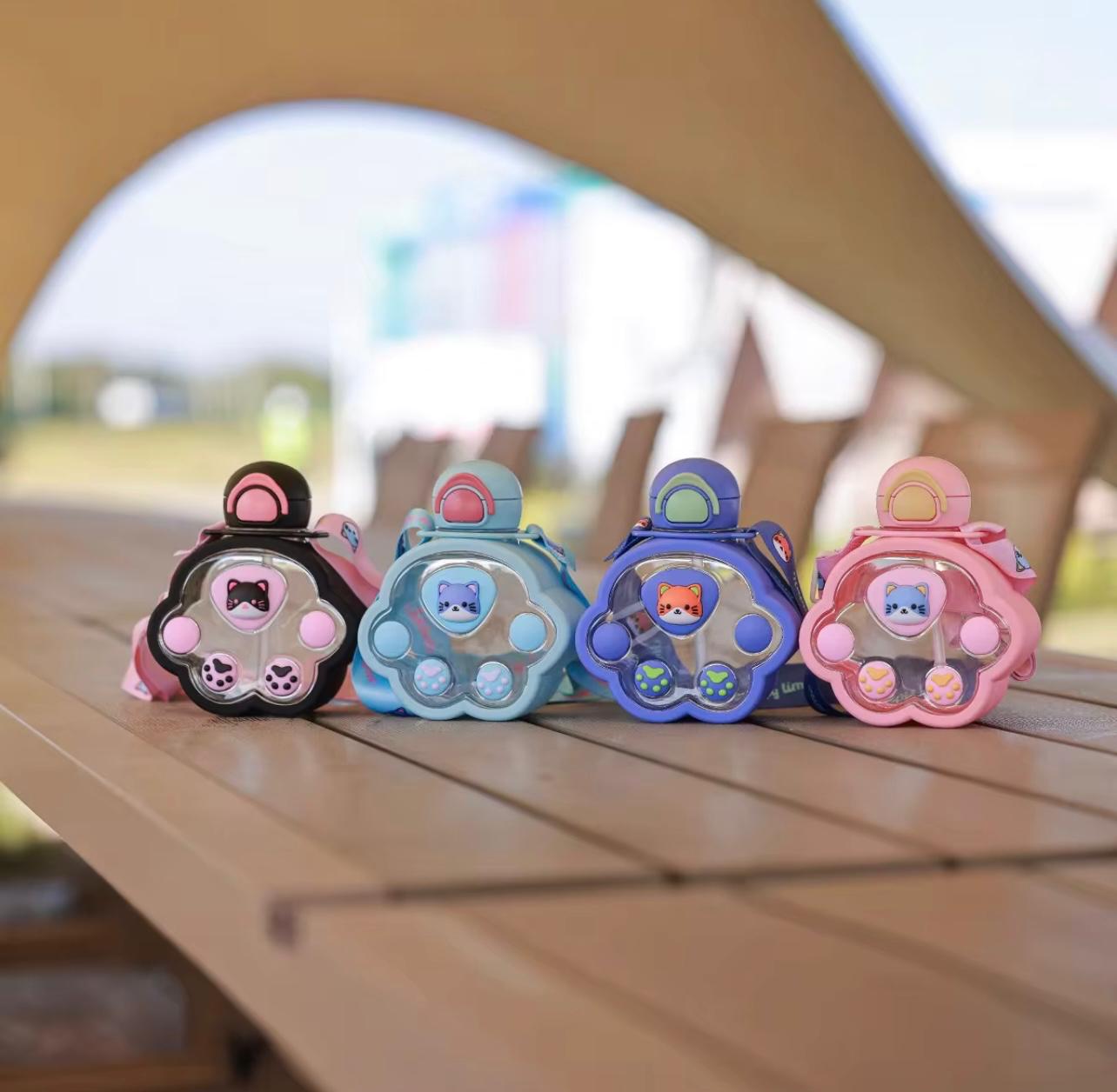 520ml New Kids Cute Cat Claw Plastic Water Bottle With Straw Portable Strap Plastic Cartoon Cup Water Bottle for Students…