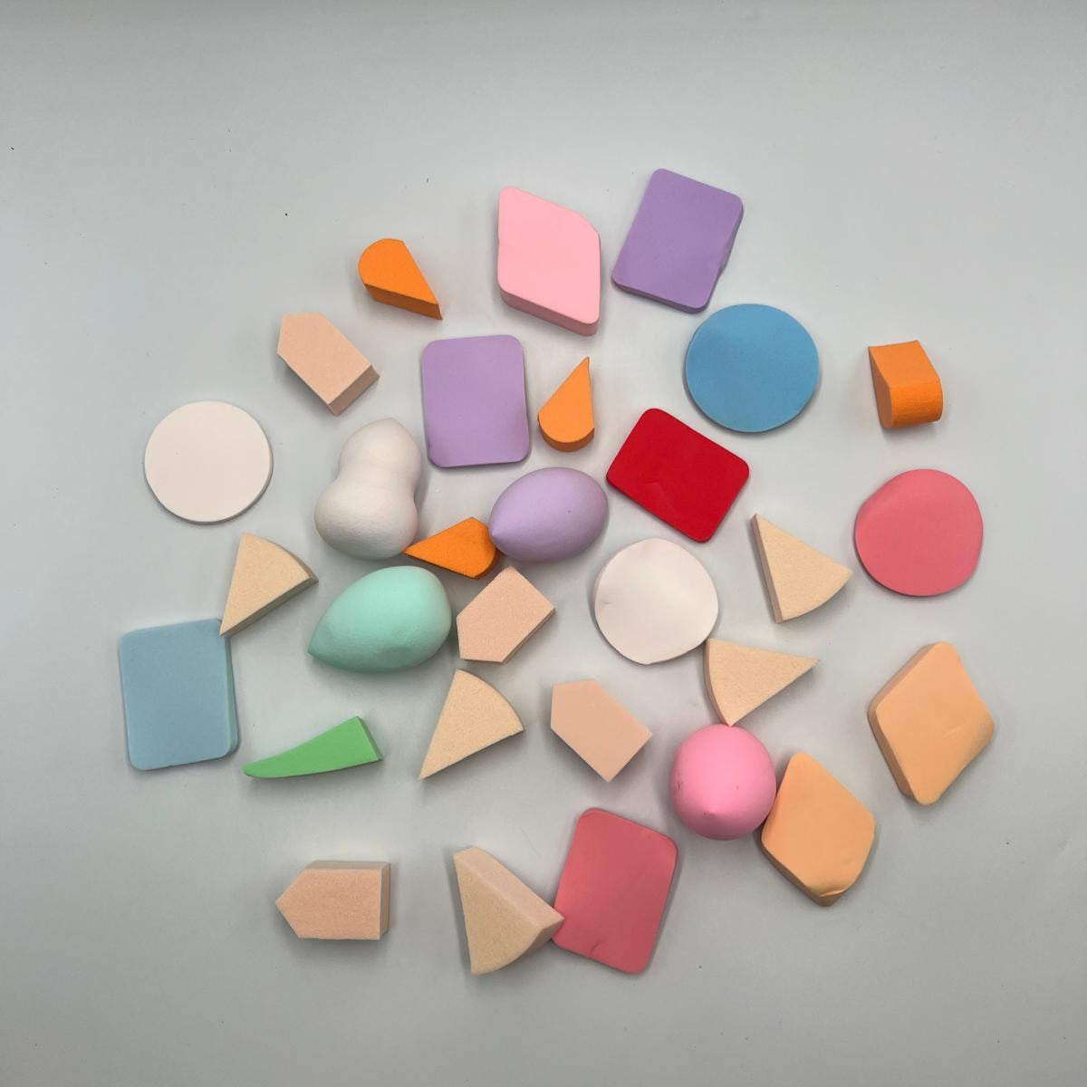 30pcs Makeup Sponge Set, Made of Ultra-Soft Velvet, Specially Designed for Contouring, Eye And Eye Contour, And Makeup Sponge Foundation. Multi-Color Makeup Sponges, Suitable for All Skin Types, Can Be Used Wet Or Dry