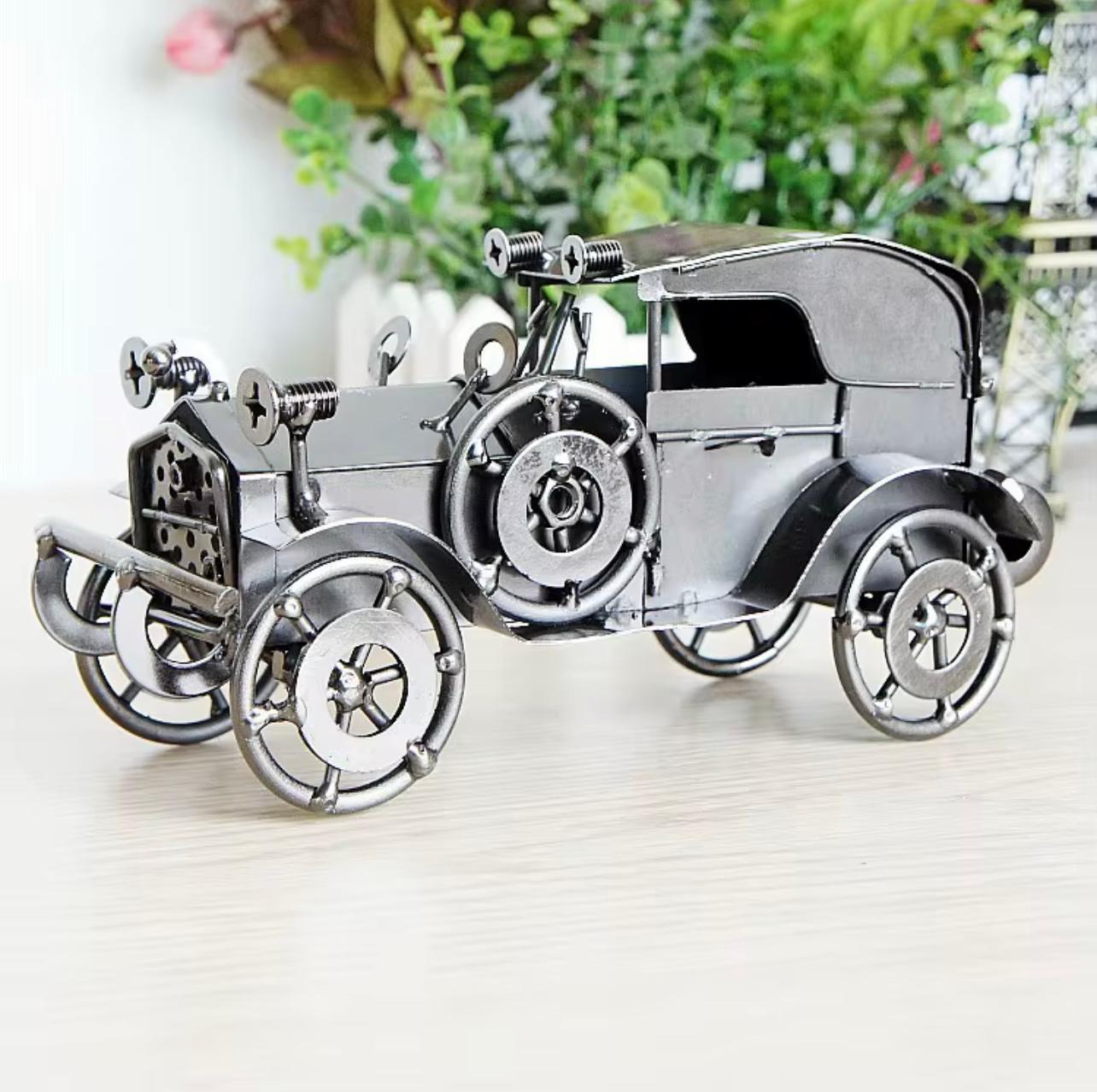 Vintage Car Iron Sculpture – Classic Metal Wall Art & Dashboard Ornament