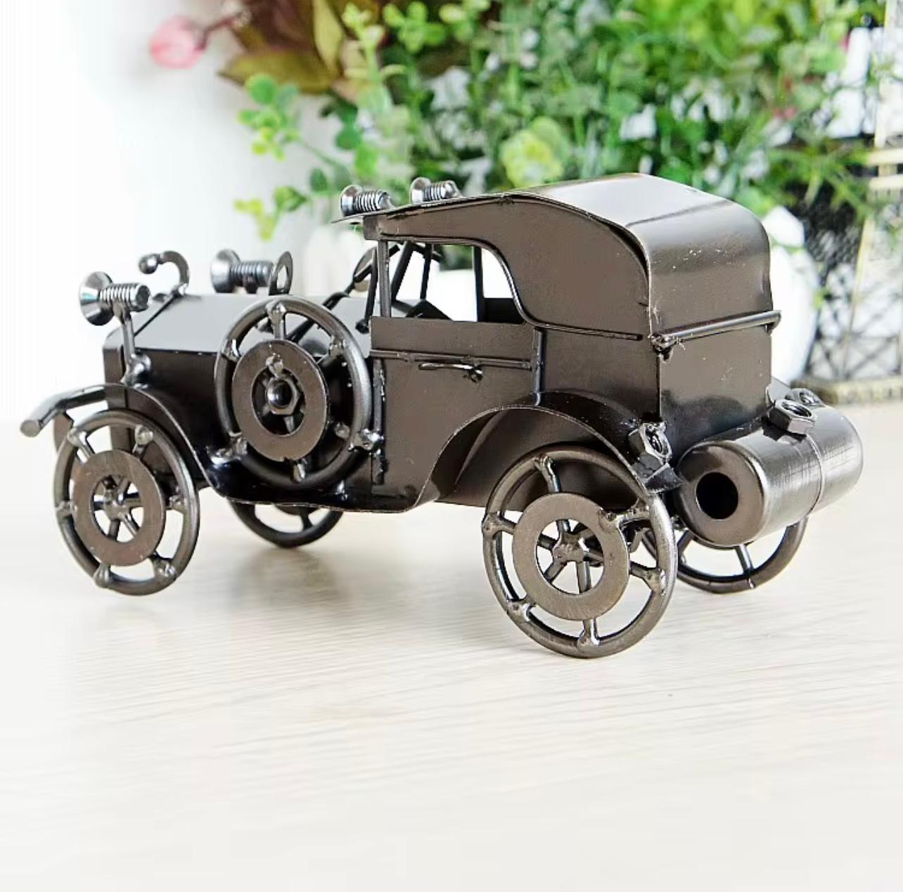 Vintage Car Iron Sculpture – Classic Metal Wall Art & Dashboard Ornament