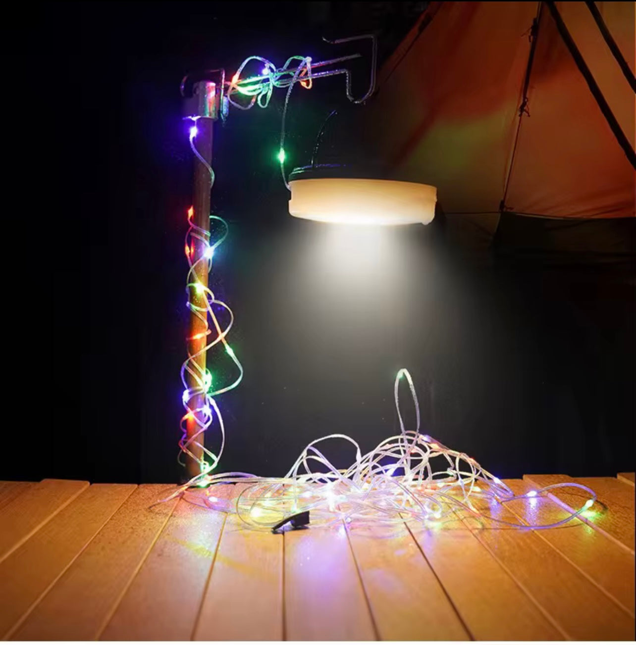 ضوء التخييم سحب سلسلة مصباح RGB Camping Solar Light String اثنين في واحد uSB السلسلة الضوء القابلة لإعادة الشحن ، وضوء تخييم محمول ، وسلسلة ضوء الخيمة ، ومناسبة لزينة مهرجان التخييم