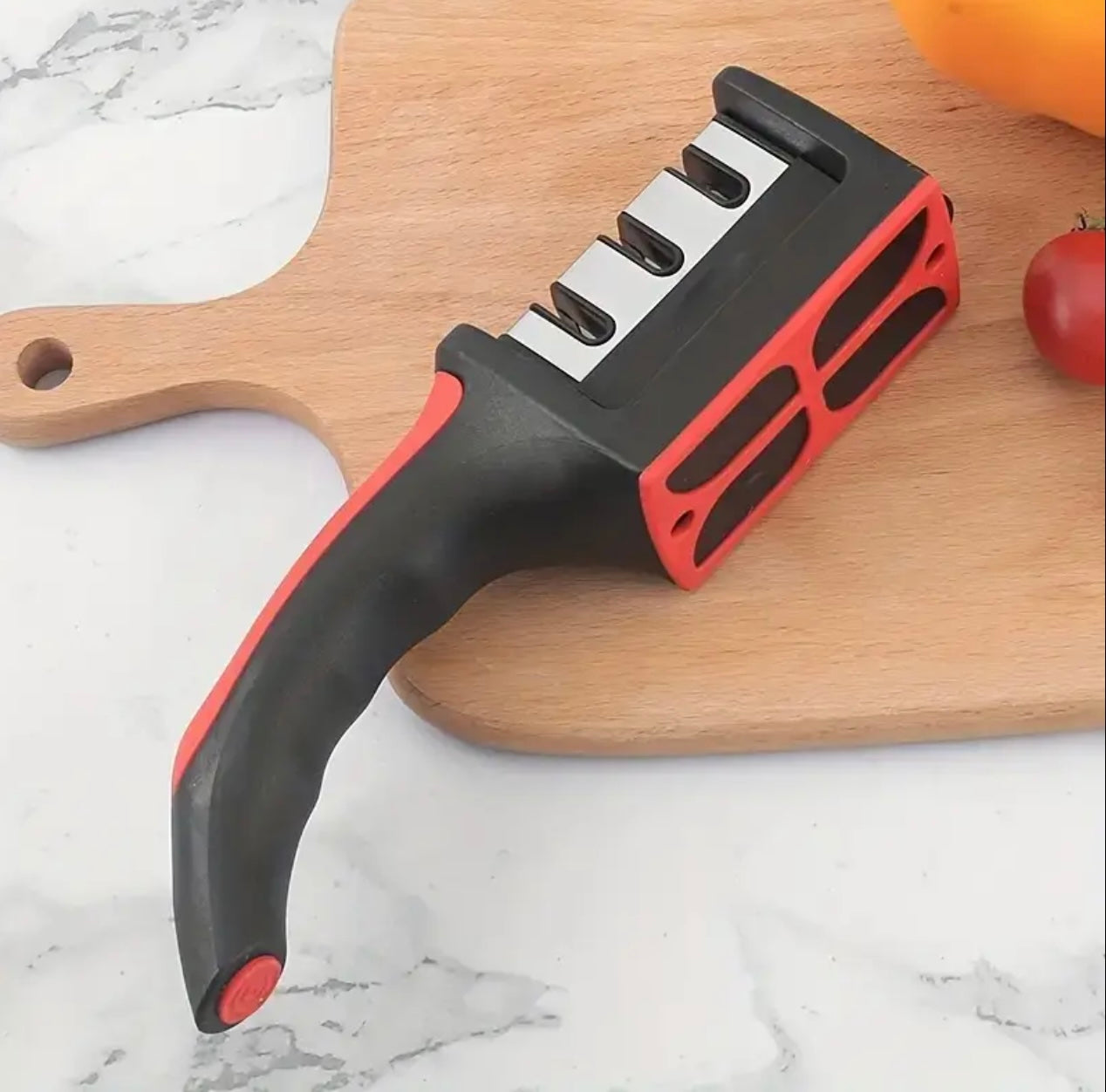 مبراة سكاكين محمولة متعددة الوظائف – على شكل نقطة الرمح