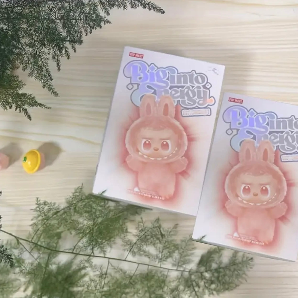 Pop Mart labubu 3rd generation series Mystery Box, trendy ornaments, suitable for desktop decoration, car decoration, keychain pendant, plush doll ornament decoration, surprise Mystery Box play