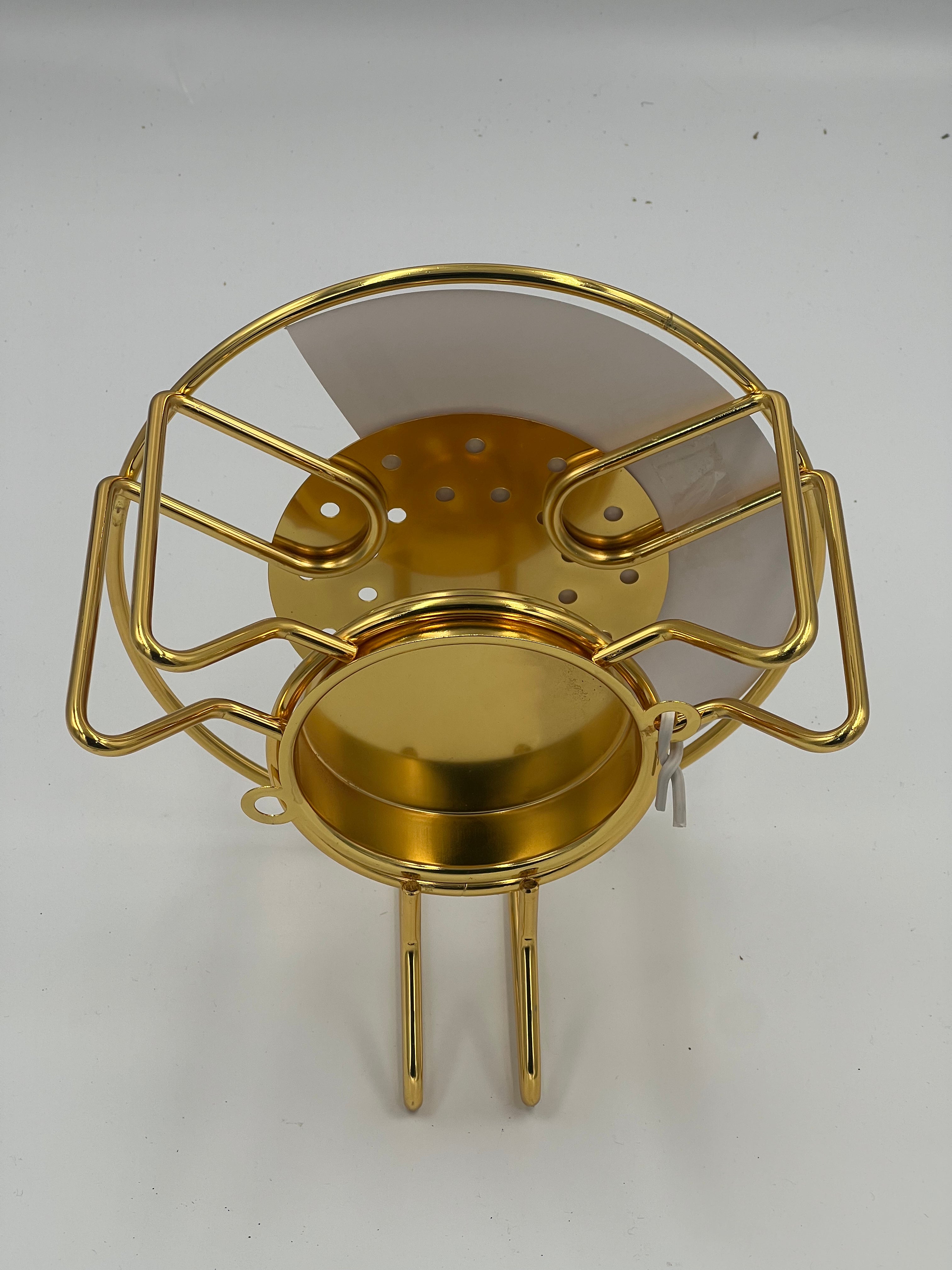 Elegant Golden Black Tea Insulation Stand – Timeless Warmth for Your Teatime Moments,It’s specially designed to keep your teapot warm…