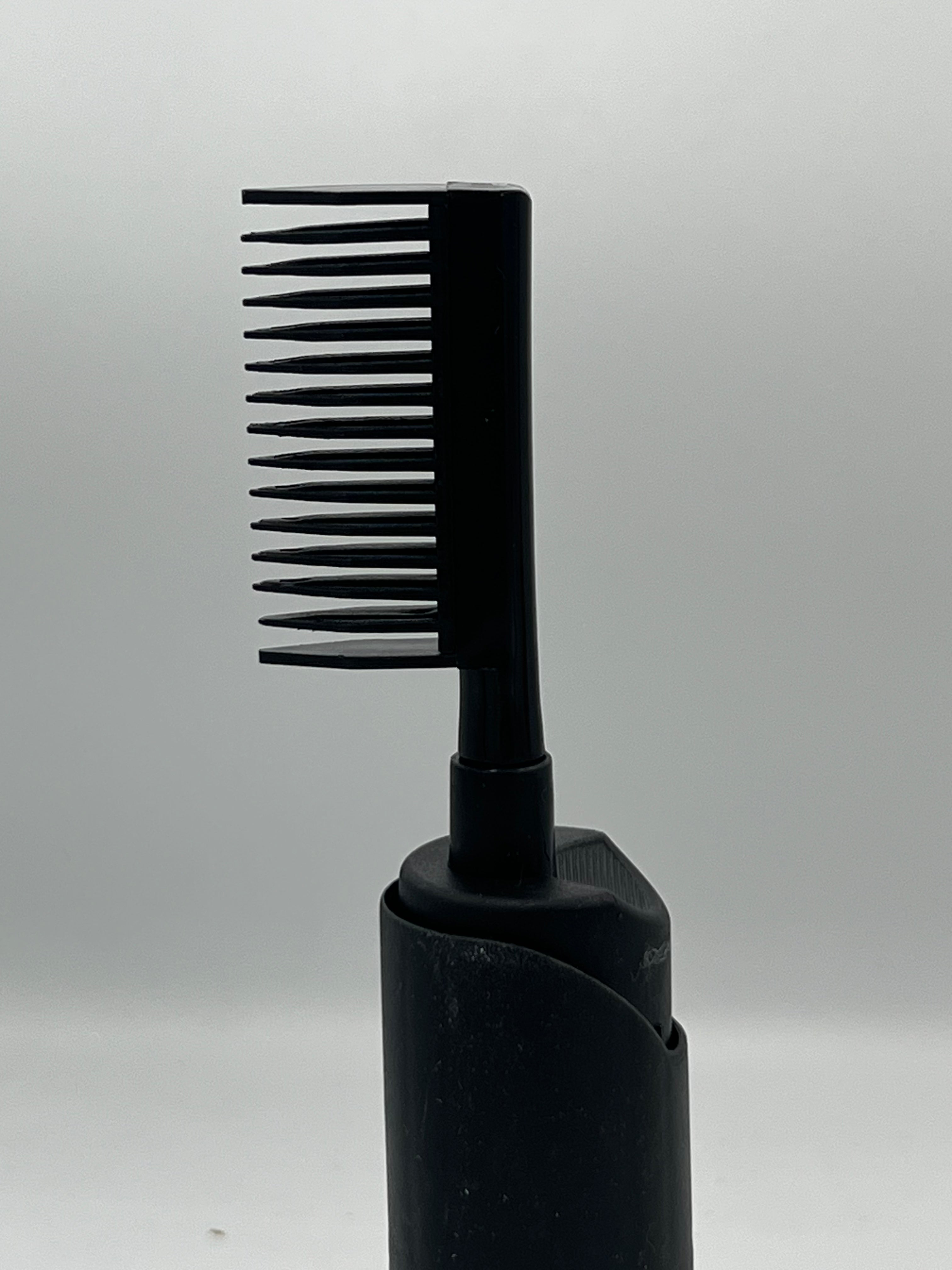 زجاجات صبغ الشعر سعة 110 مل مع مشط مرفق - تطبيق دقيق وسهل بيد واحدة