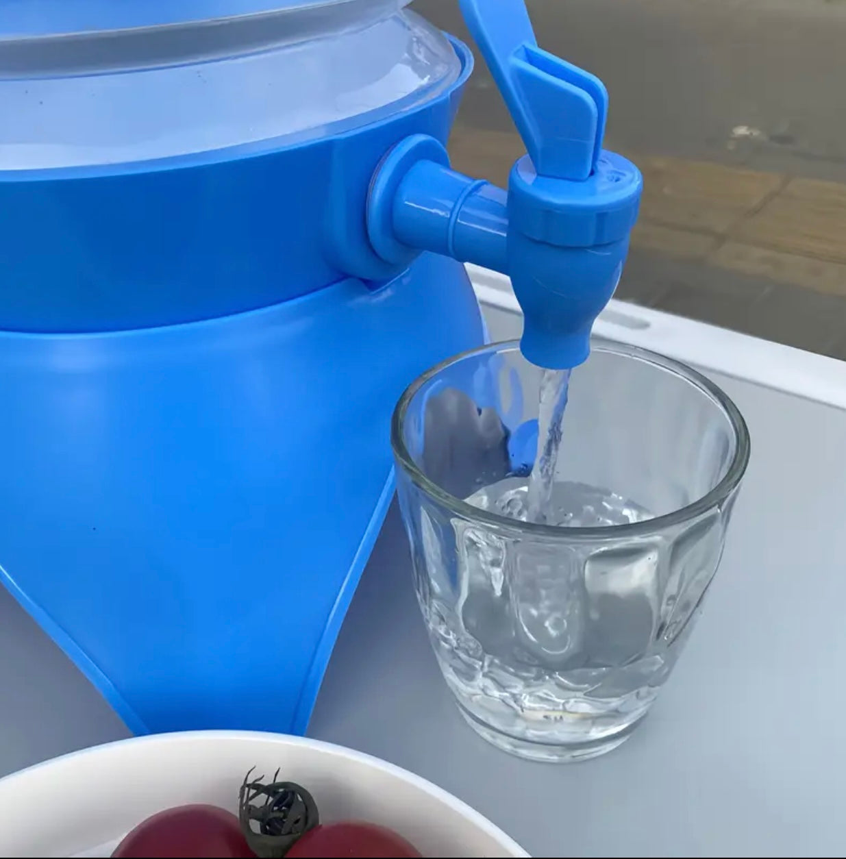 Outdoor mini folding water bucket for easy carrying, convenient for outdoor travel, tourism, camping, compact and convenient, suitable for various scenarios