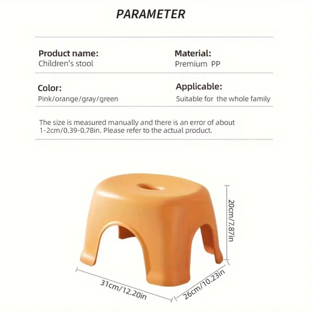 Portable indoor and outdoor stools, simple plastic stools for outdoor fishing, train boarding,camping, family gatherings..