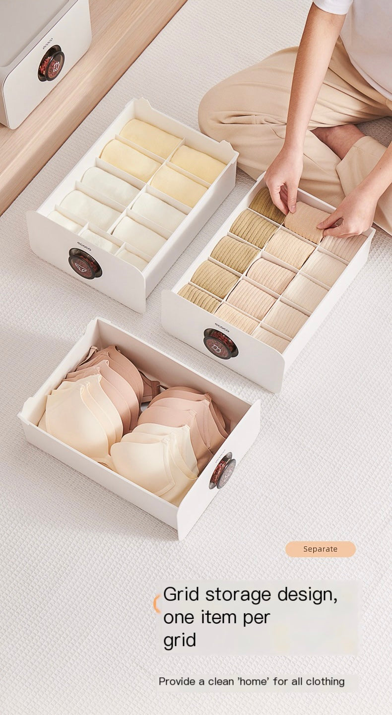 Bra Storage Box Creative Home portable Wardrobe Storage Mildew Proof Socks,Under wear Personal Clothing Drawer Separation Sorting Box deodorant de-mite