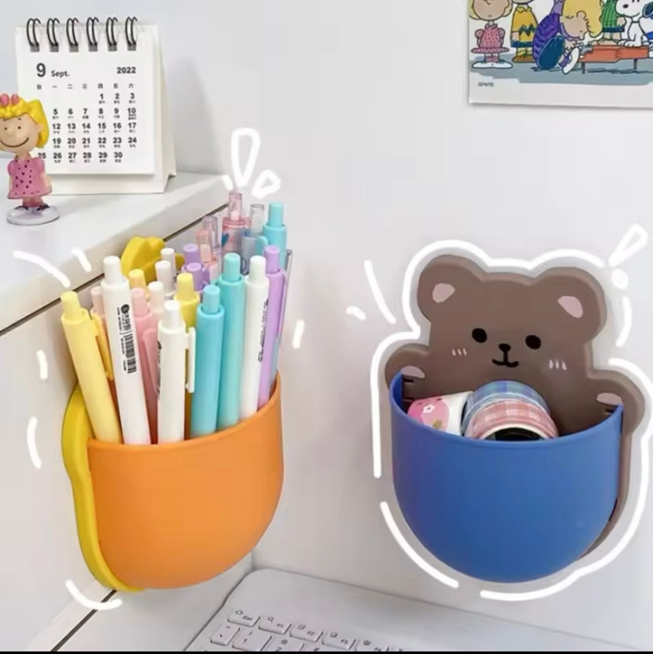 Mobile Phone Storage Shelf No Trace Wall Hanging Kitchen Storage Rack Bedroom Space-saving Wall-mounted Mobile Phone and Remote Control Adhesive Bracket - Fashionable Duck Rabbit, with Pen Slot Storage Box, Very Suitable for Home and Office