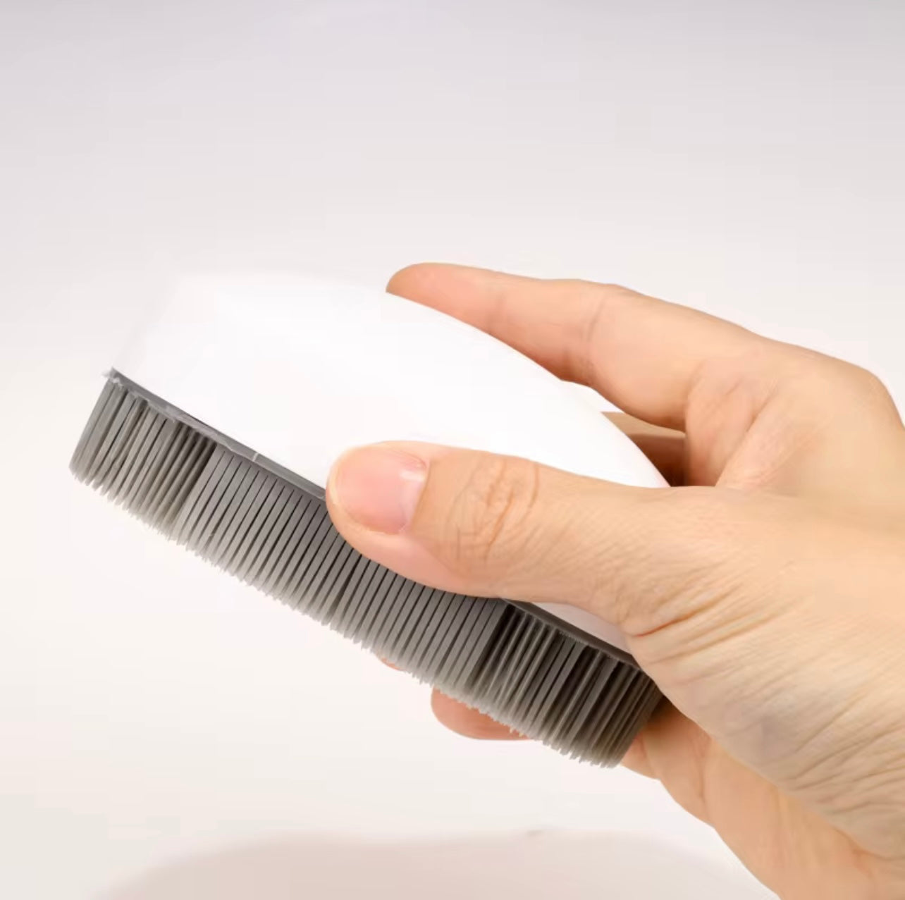 1pc PE Material Cleaning Brush, Durable and Non-shedding, Soft Bristles that Won't Damage Clothes, Suitable for Shoe Brushing, Bathroom Cleaning and Various Home Cleaning