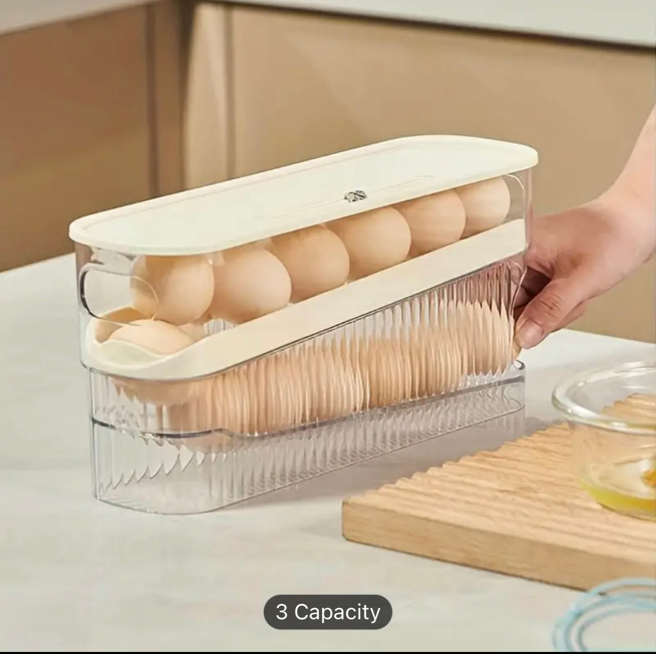 A Large-Capacity Shockproof And Drop-Resistant Automatic Rolling Egg Holder, Suitable for Refrigerator Egg Storage, Easy to Clean, And Designed for Durability.