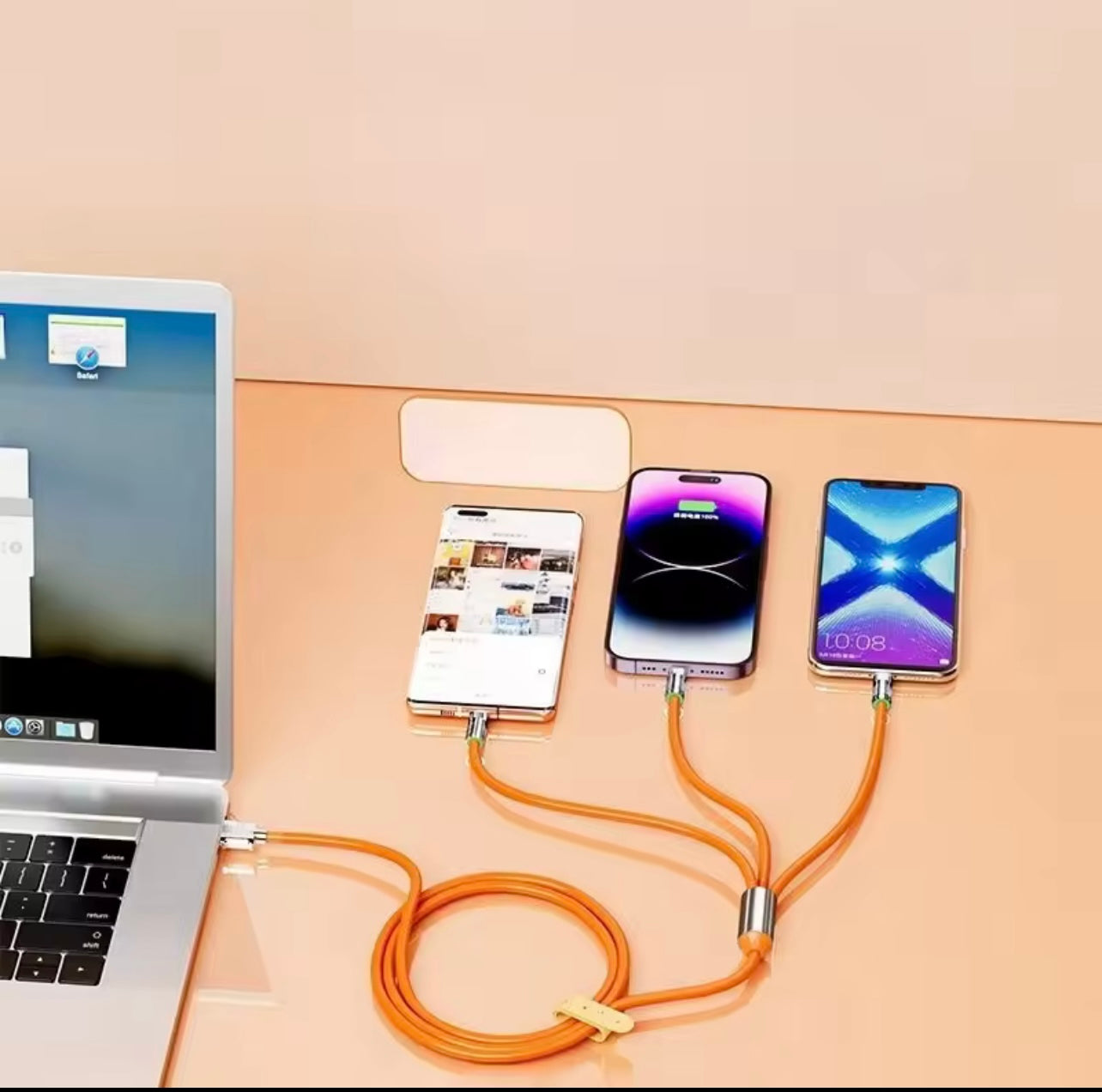 3-In-1 USB Charging Cable Featuring Micro USB And Type C Connectors, Compatible with Samsung,As Well As USB C Cables for Honor And Xiaomi, And a USB-A to Lightning Charging Cord for Iphone Models..