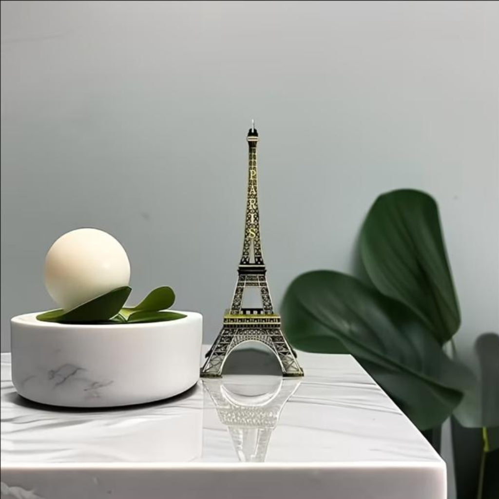 Bronzed Eiffel Tower Metal Ornament – Decorative Building Model for Home & Office