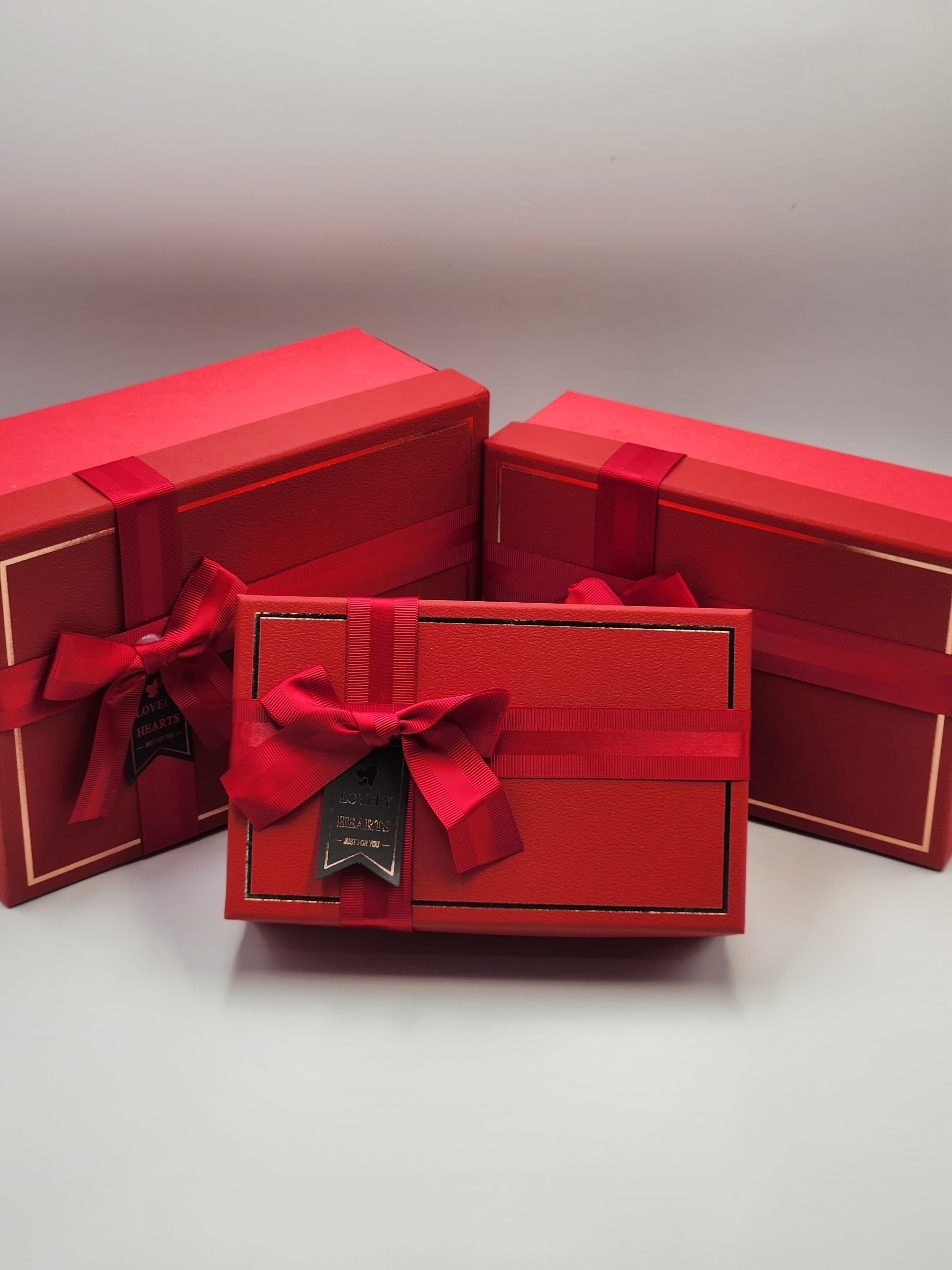 Elegant Colors Gift Box