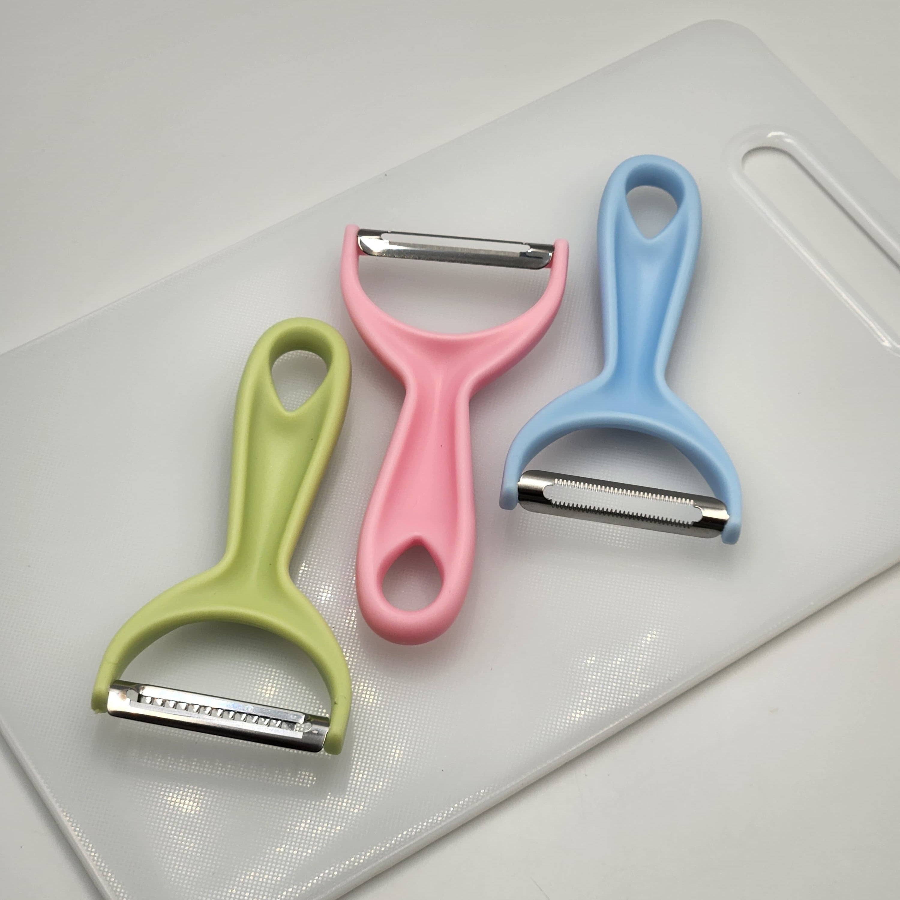 3 pcs - Set  Stainless Steel Peeler with Comfortable Grip, Straight Blade, Food-Safe Plastic Handle, Essential Kitchen Tool for Fruits and Vegetables