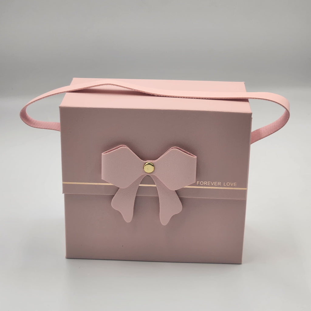Stylish Luxury Gift Box ( Size 14 x 12.5 x 7.5 CM )