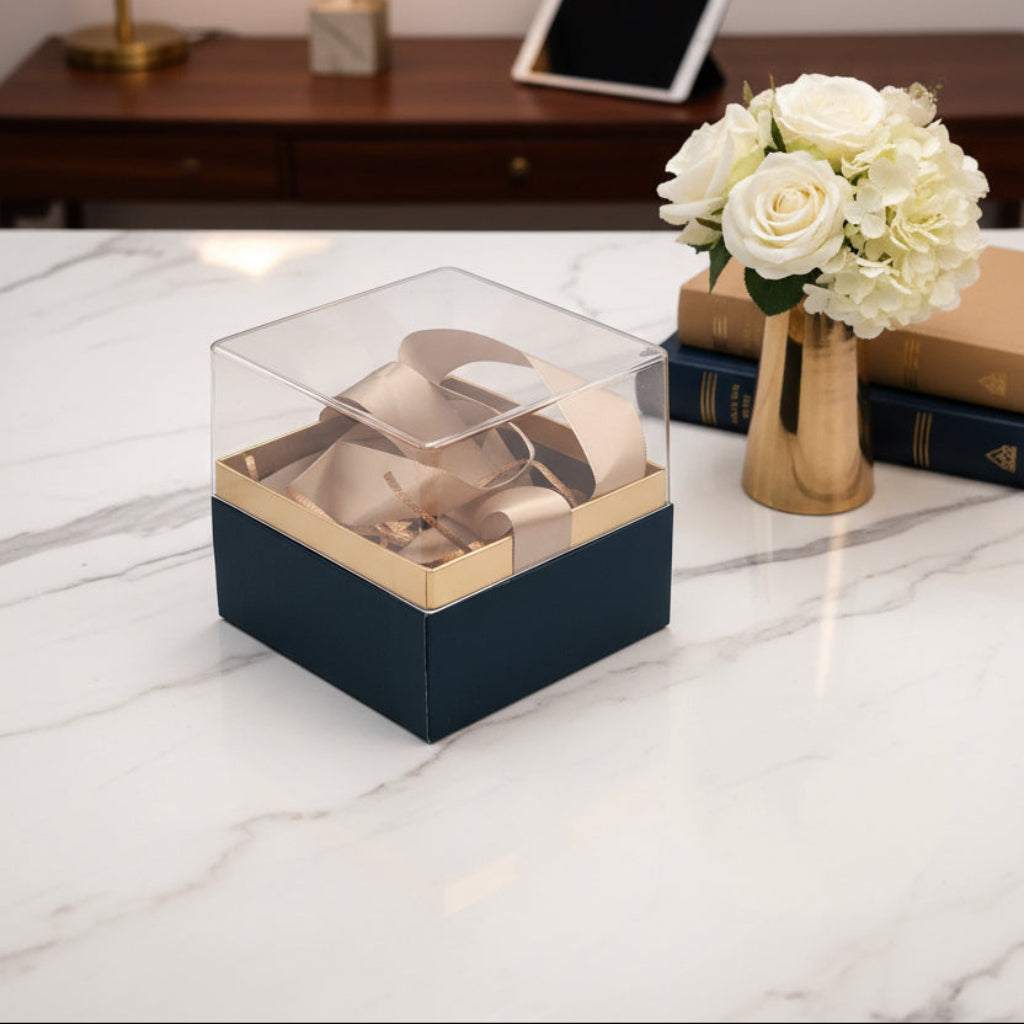 علبة هدايا أكريليك ( مقاس 10 × 10 سم ) علبة هدايا بلاستيكية شفافة