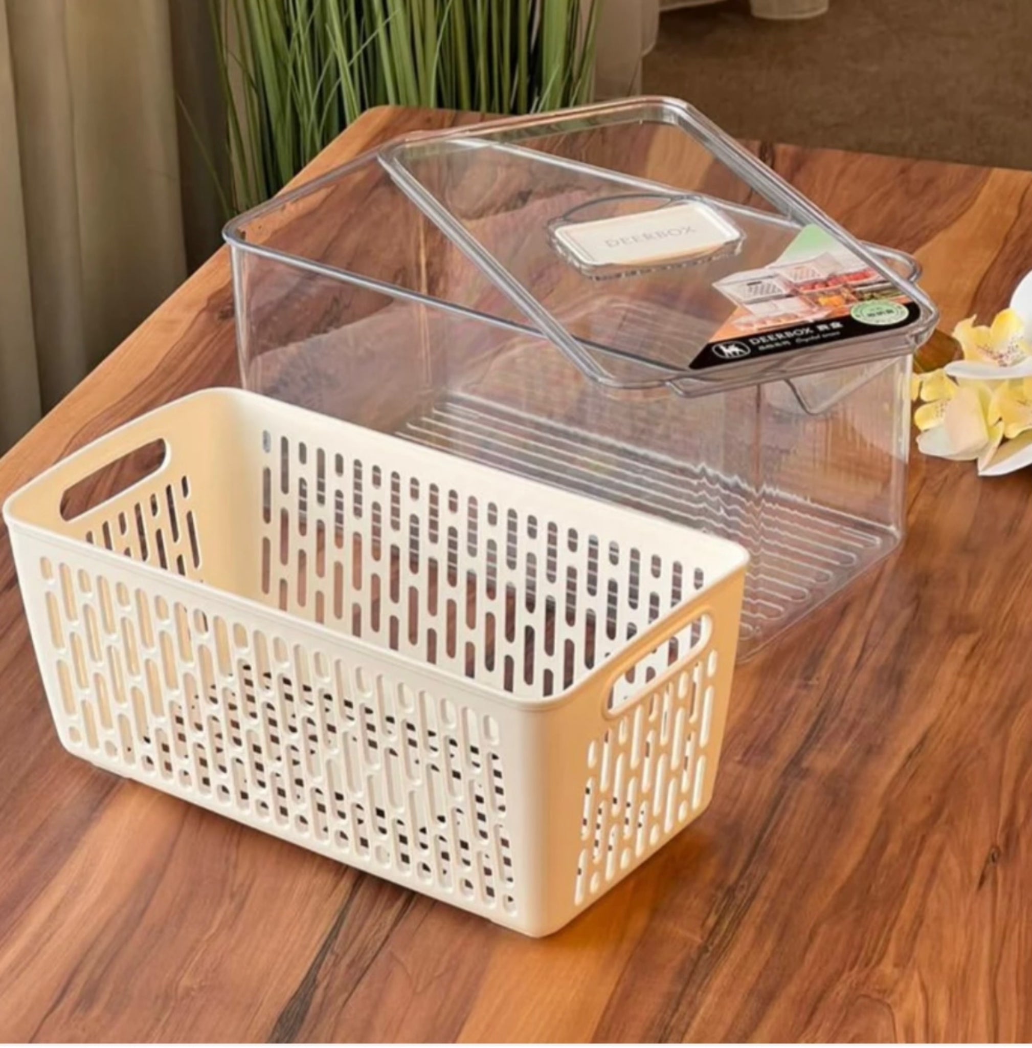 Acrylic Food Storage box Tightly Sealed Plastic Lid With Drainage Plate And High Quality Material Practical For Kitchen - Transparent White